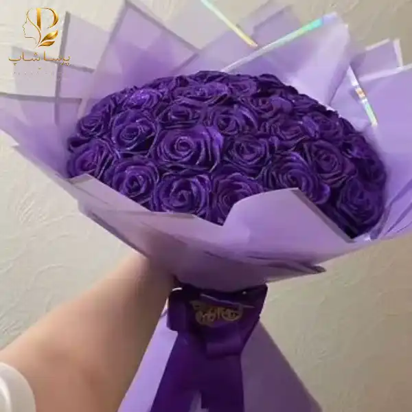 Handmade ribbon roses are a special and lasting gift. گل رز روبانی دستساز هدیهای خاص و ماندگار